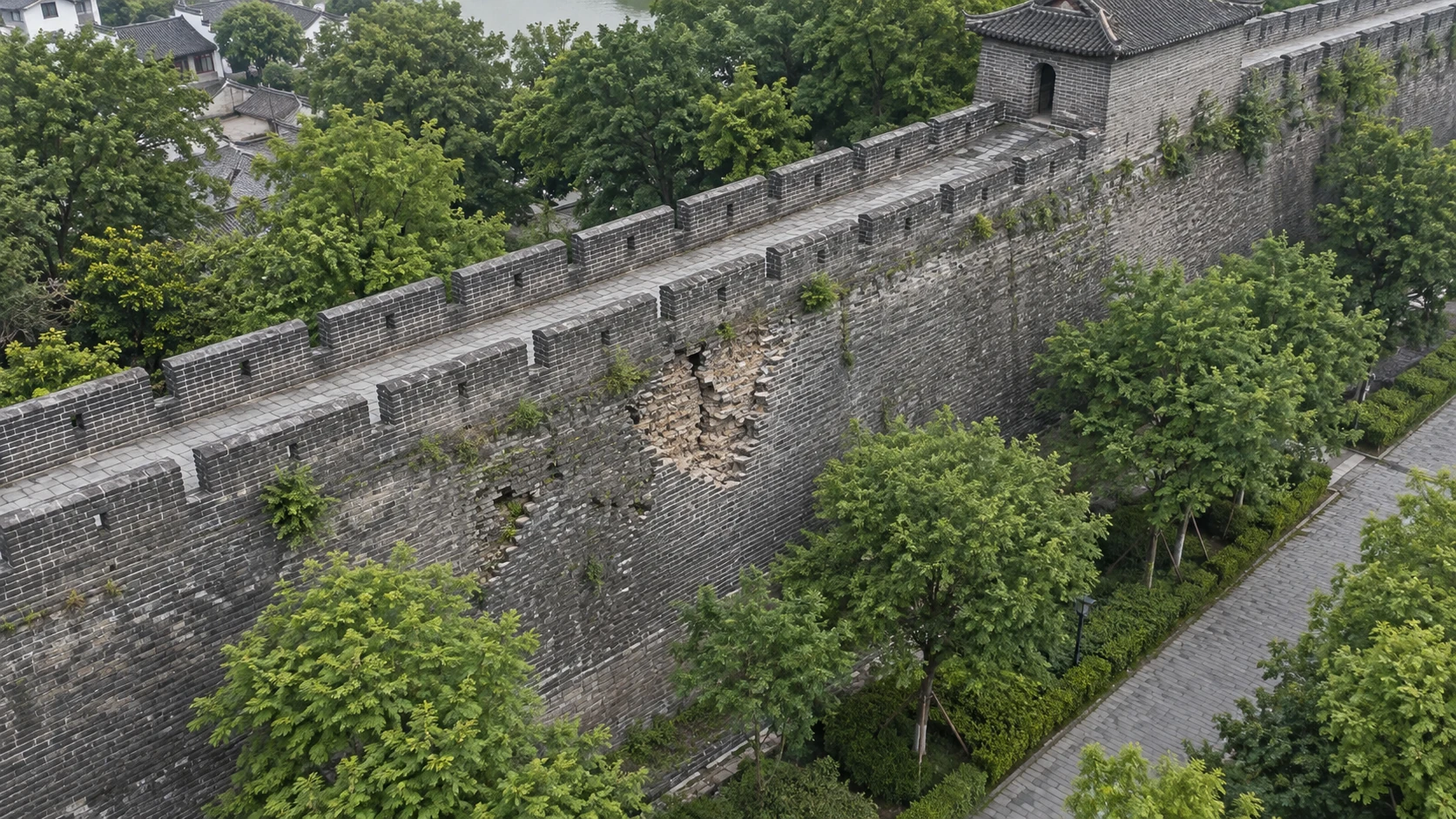 建筑与古建外观病害巡查：独立无人机航拍场景与红色目标标注示意